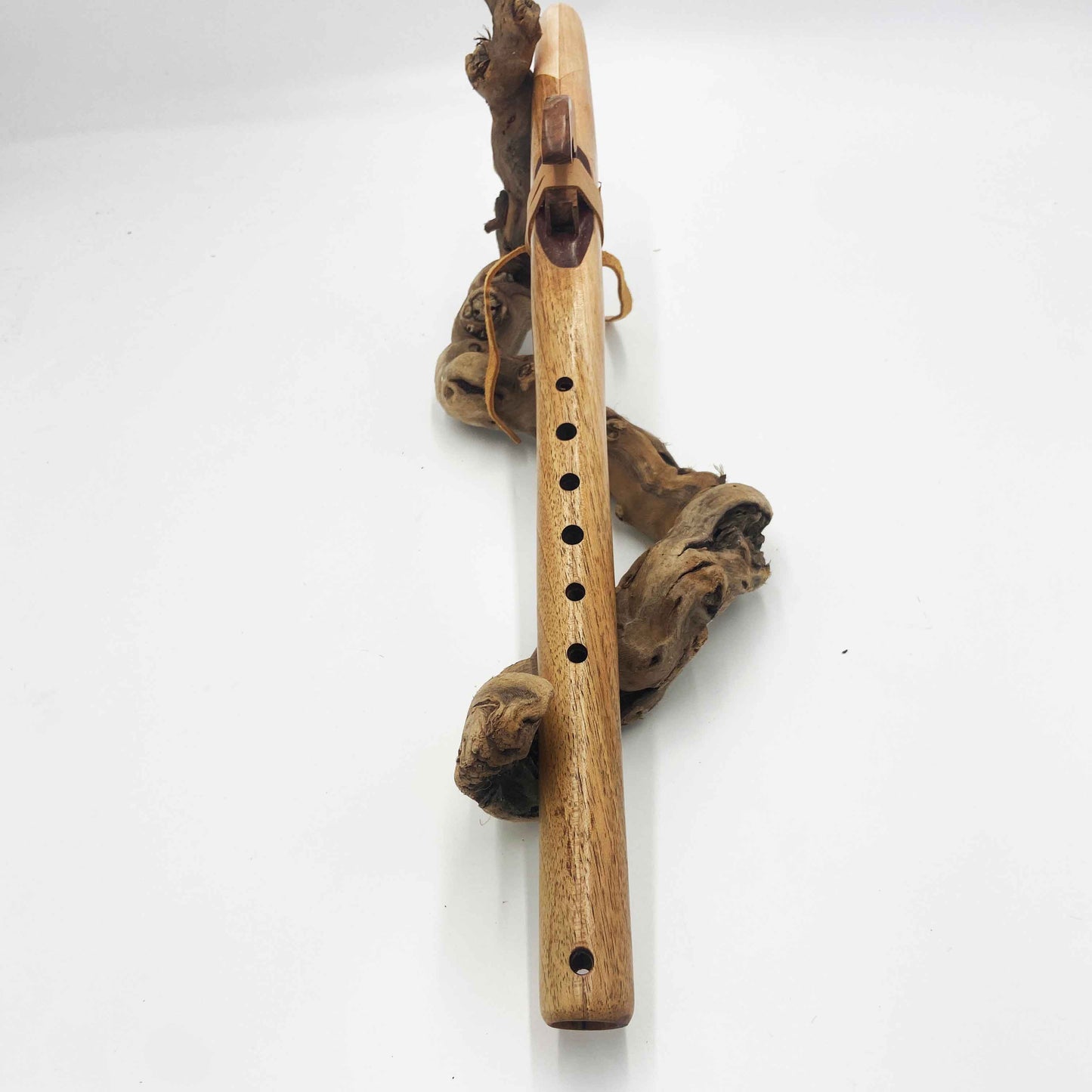 Flute native noyer dessus