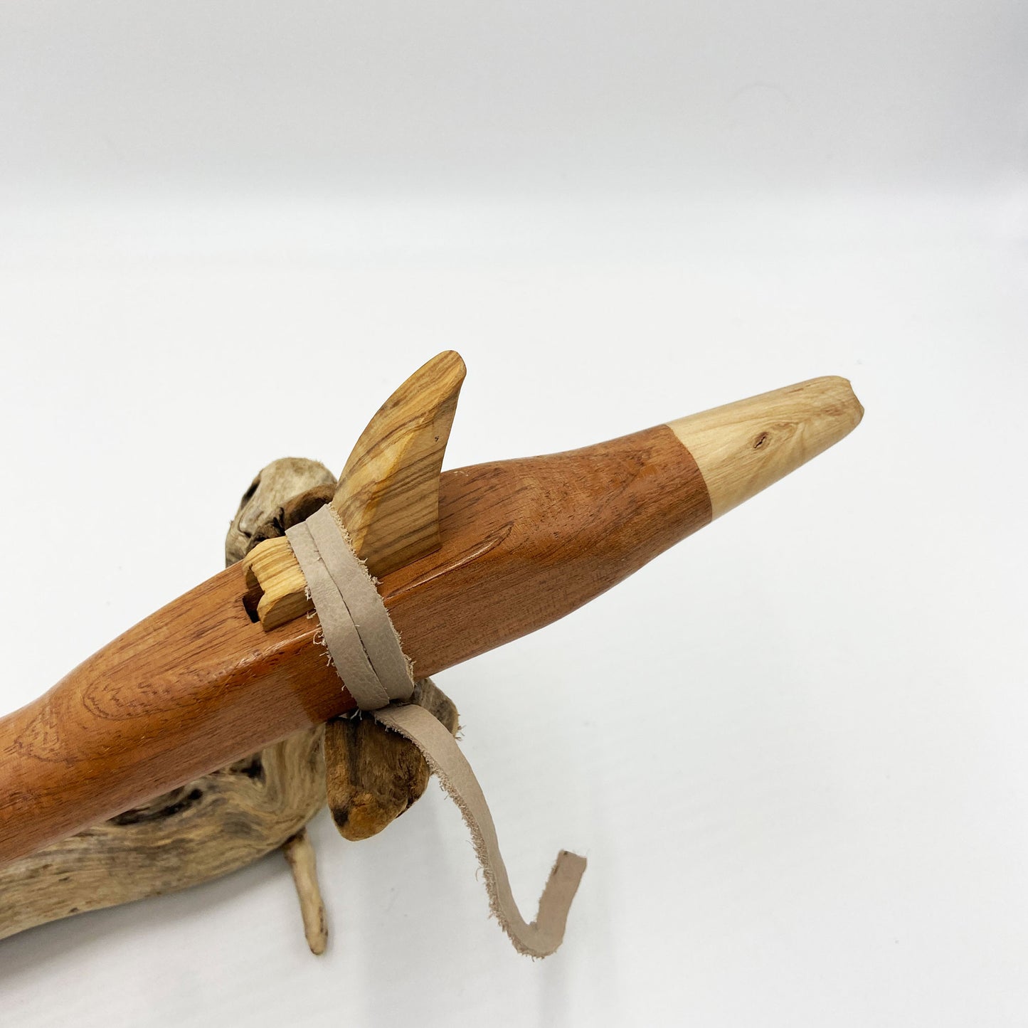 Flûte Amérindienne Artisanale en Bois de Sipo - Mi (E) 432Hz