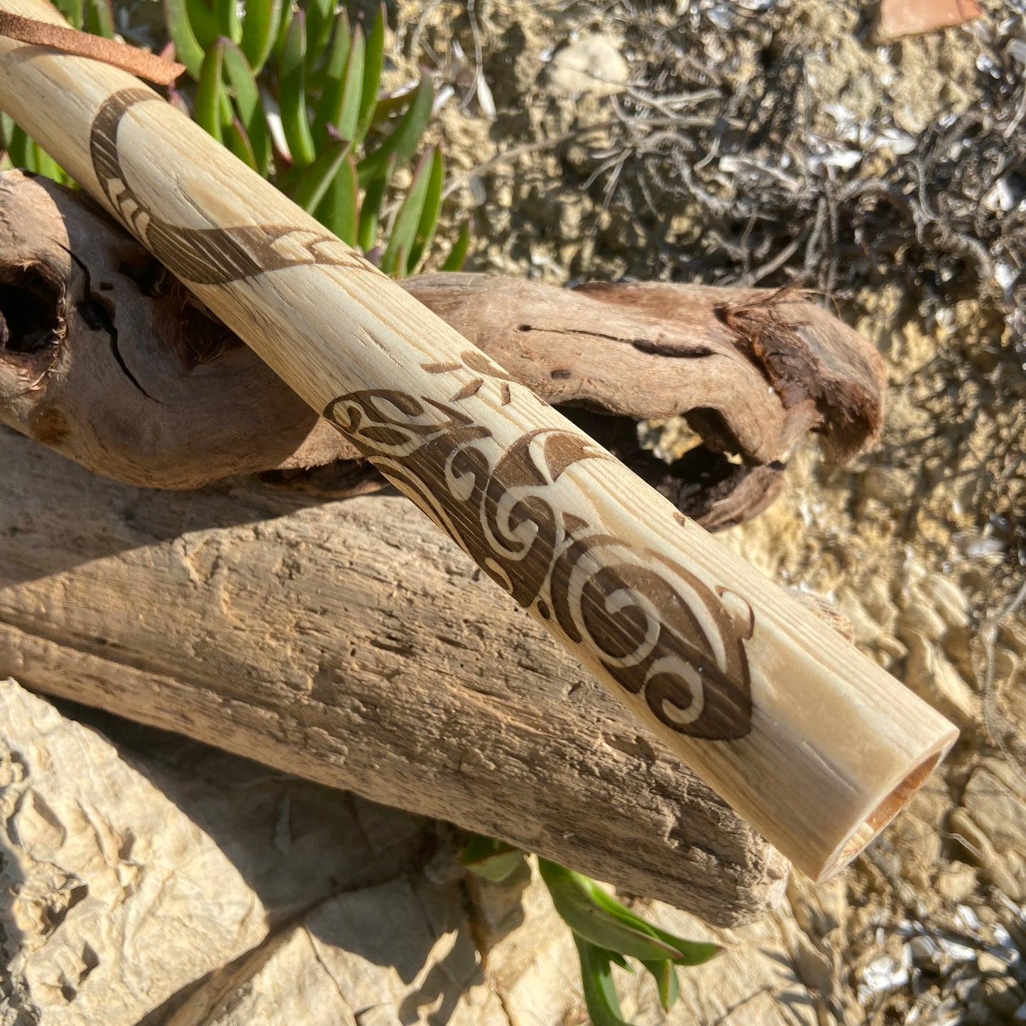 Flûte Native Amérindienne Margouillat en pin - Sol# (G#) - 432hz