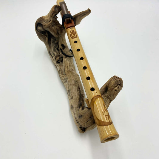 Flûte amérindienne artisanale en bambou SI 432hz gravée main spirale et kokopelli