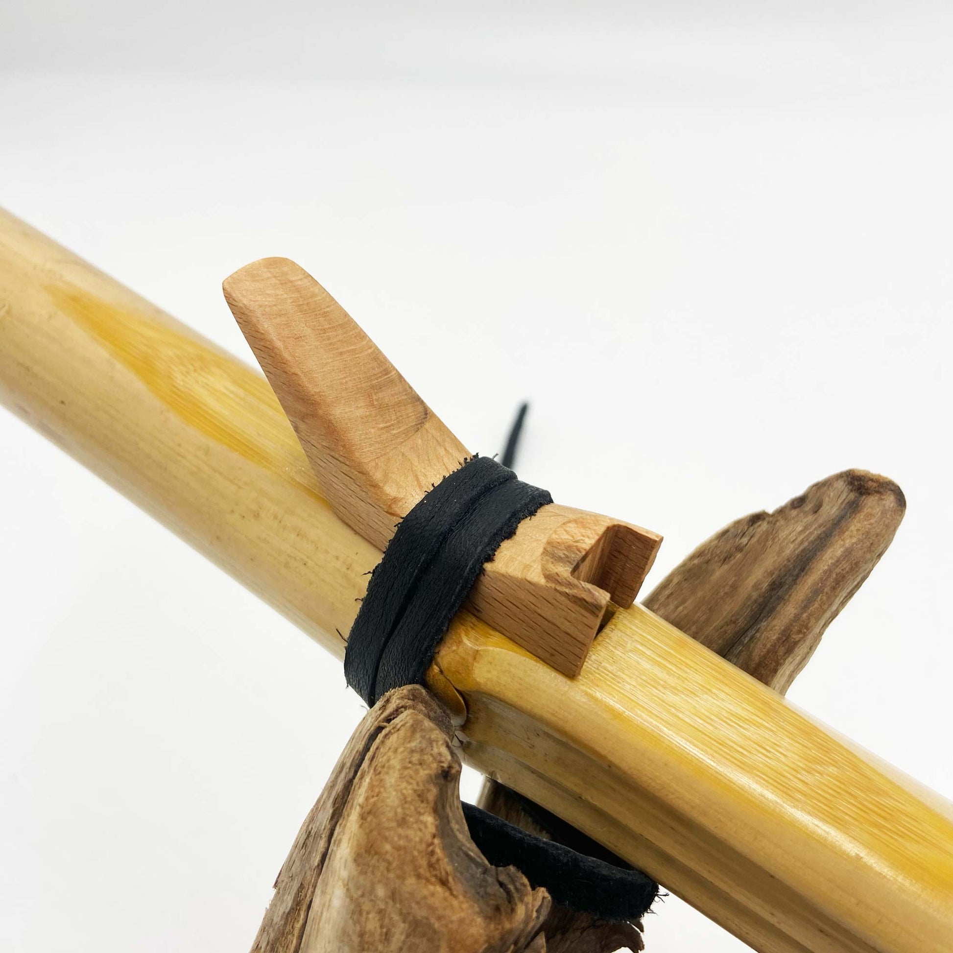 Flûte amérindienne artisanale en bambou LA 432hz avec gravure indienne hibou