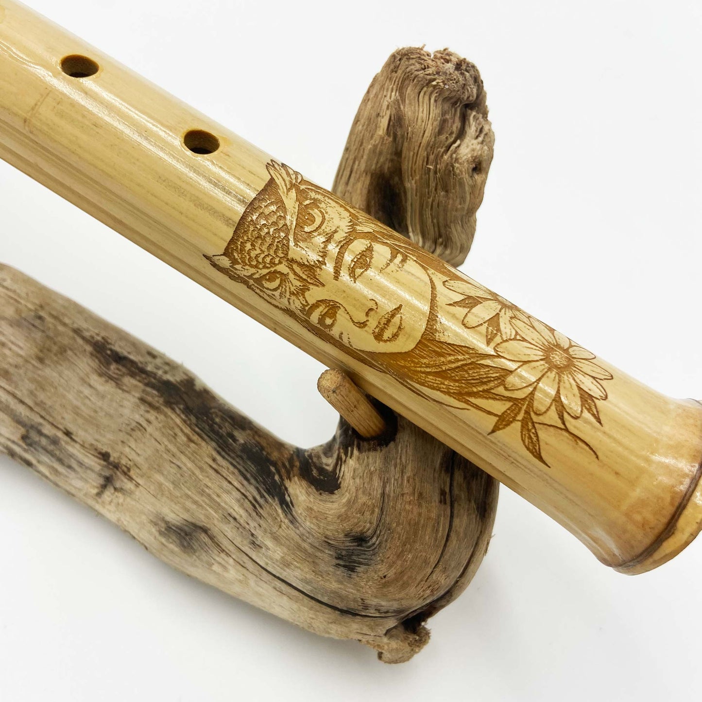 Flûte amérindienne artisanale en bambou LA 432hz avec gravure indienne hibou