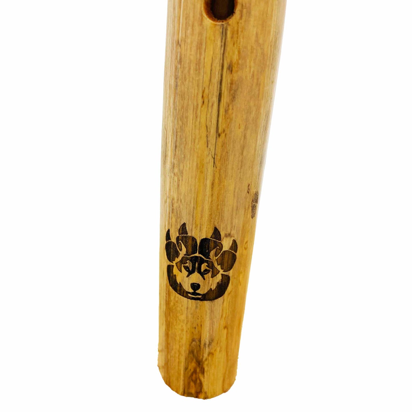 Flöte der amerikanischen Ureinwohner in Provence Cane – gestimmt in A# (A#) bei 432 Hz