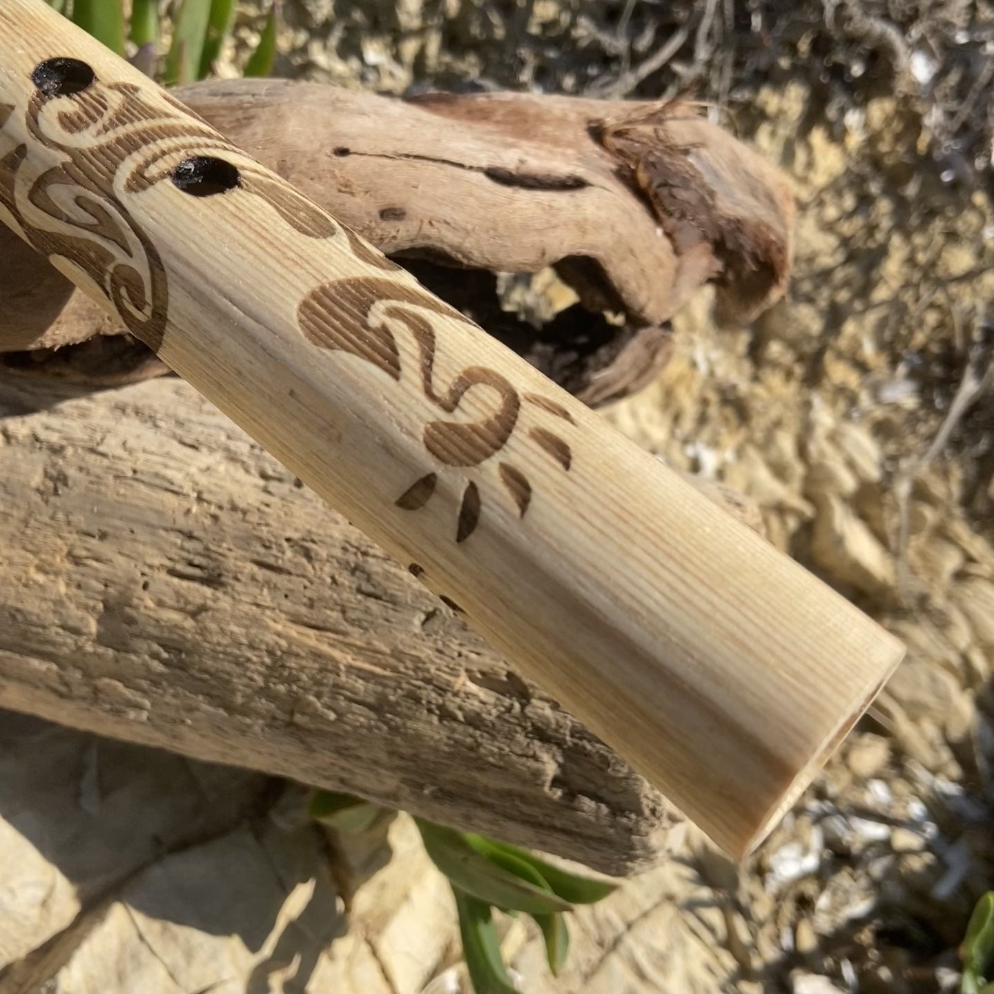 Flûte Native Amérindienne Margouillat en pin - Sol# (G#) - 432hz